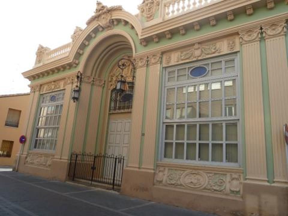 fachada biblio Alfafar