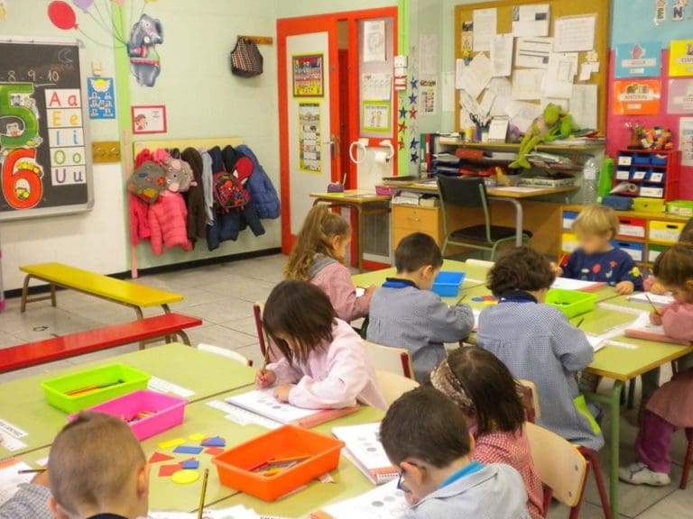 Las familias de la Comunitat podrán elegir hasta 20 centros educativos en el proceso de admisión para el curso 2024-2025