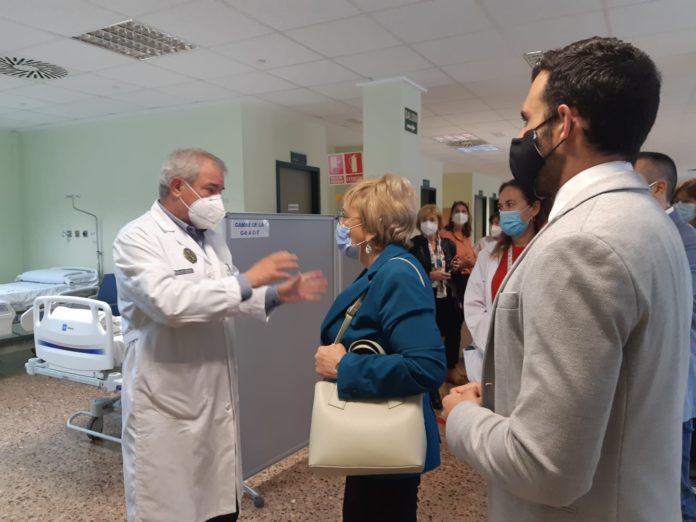 La consellera de Sanitat, Ana Barceló, visita el Hospital de Sagunto