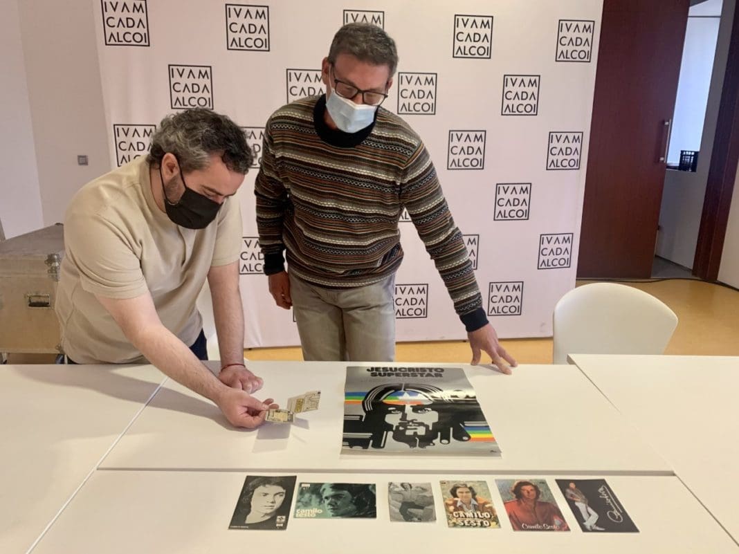 Donación objetos museo camilo sexto alcoi