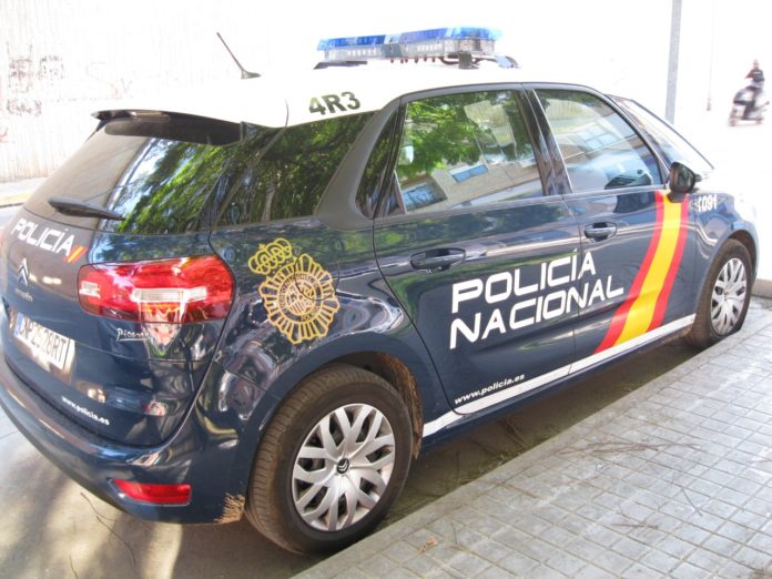 coche de policia nacional