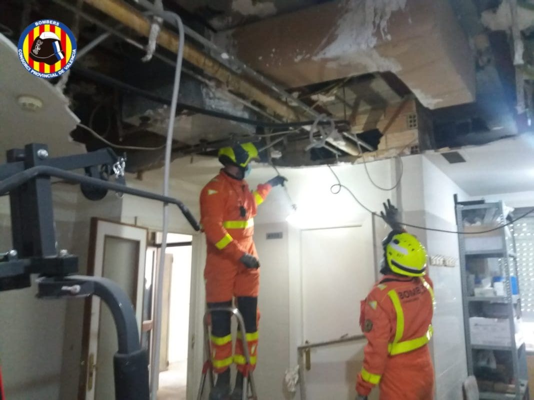 magen del techo del Centro de Salud de Requena