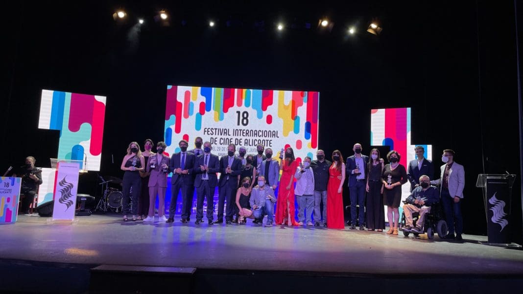 Imagen de todos los premiados del 18º Festival de Cine de Alicante
