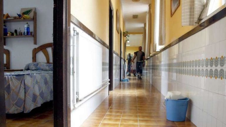 La Comunitat garantiza el acogimiento de menores migrantes no acompañados de cualquier territorio