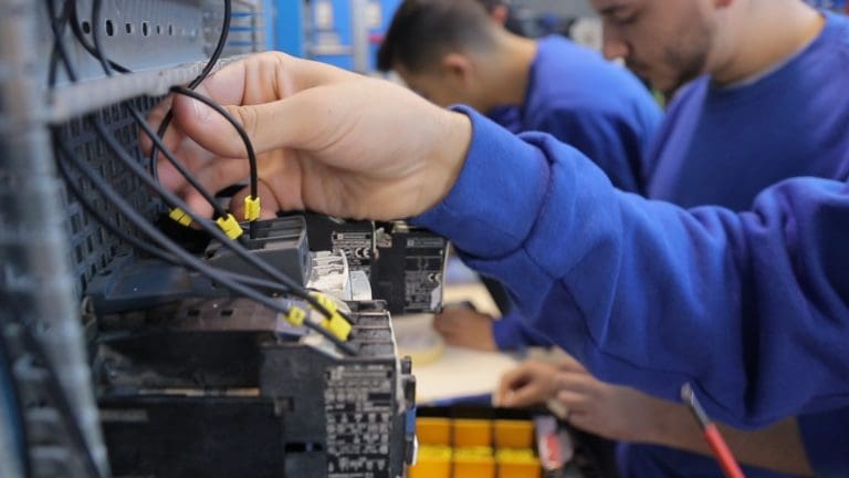 Labora oferta a través de su portal web más de 2.000 puestos de trabajo