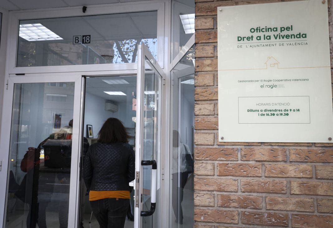 103 desahucios suspendidos por la Oficina para el Derecho de la Vivienda