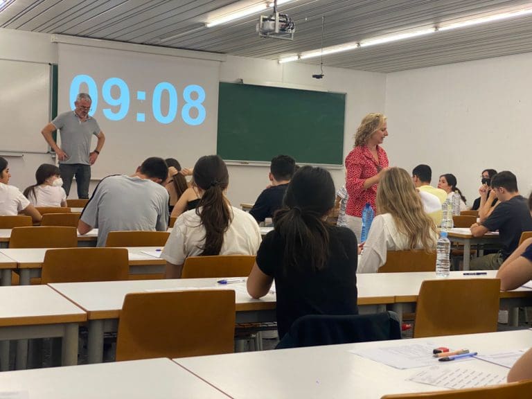 Un experto aconseja afrontar la EBAU con técnicas de relajación y control de pensamientos negativos