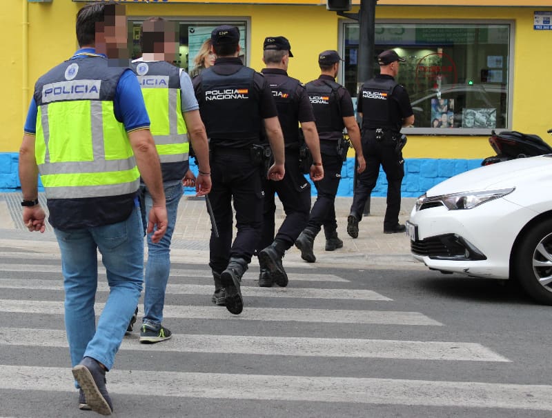 Dispositivo de la policía en Orriols