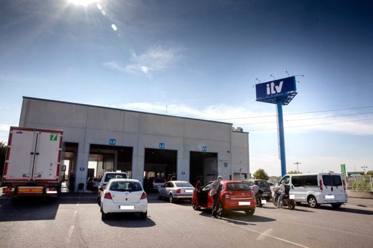 Las ITV valencianas vuelven a aplazar la huelga hasta el 6 de noviembre