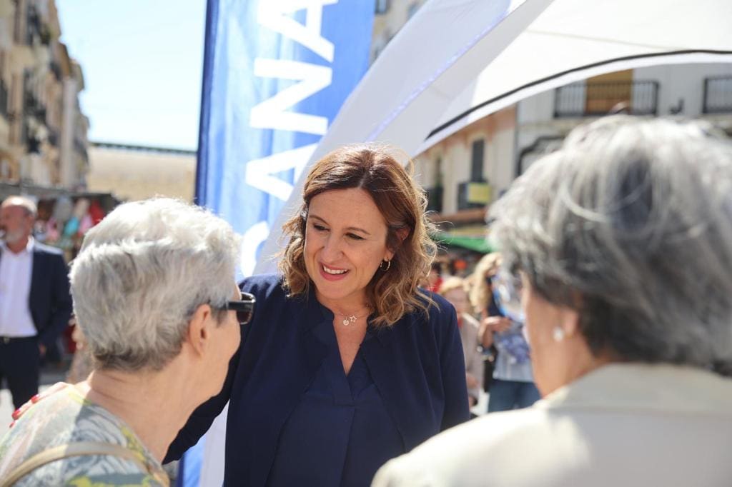 Catalá carpa informativa