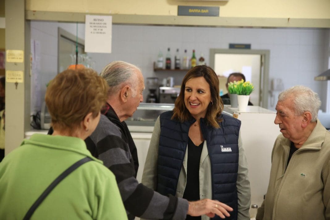 Caralá durante su visita al barrio de San Isidro/ PP