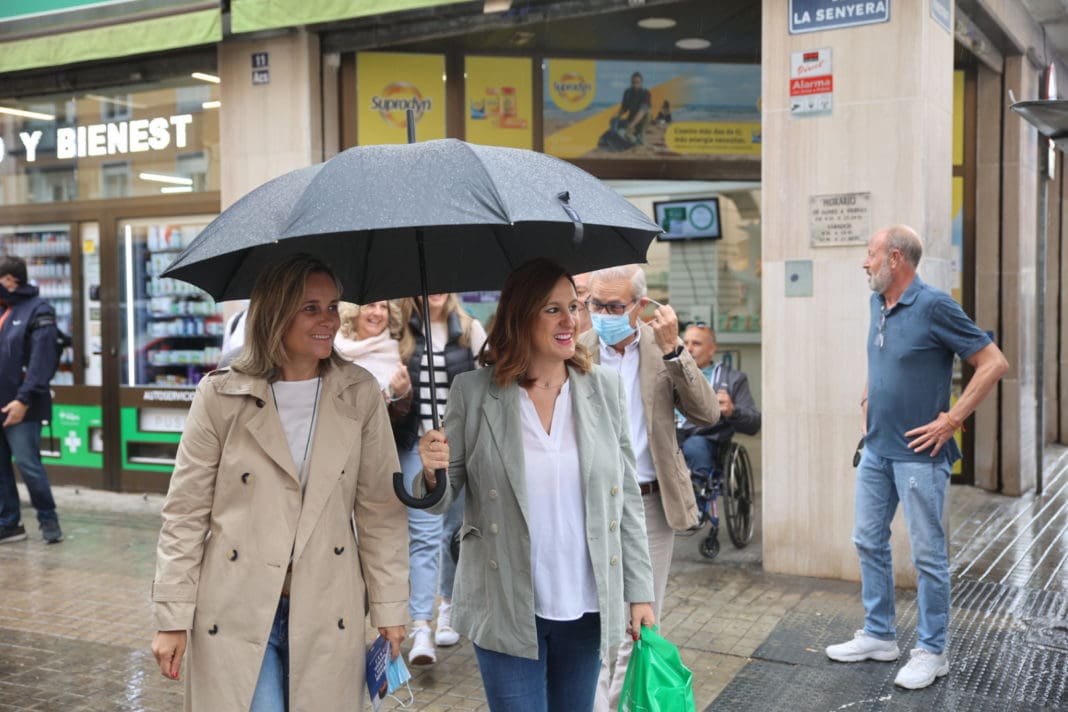 Catalá durante su visita al barrio de Monteolivete