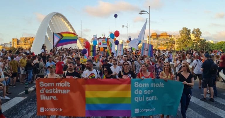Lambda organiza charlas, mesas redondas, una ginkana y una ‘pekefiesta’ por el mes del Orgullo