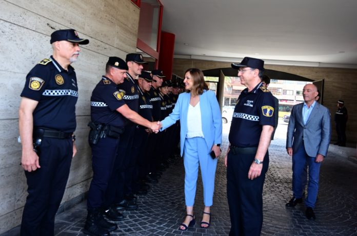 Catalá durante su reunión con la Policía Local/ PP