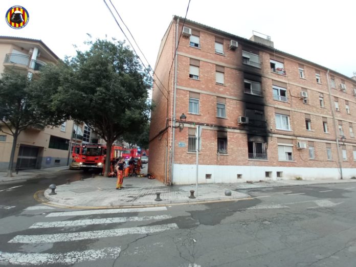 Incendio vivienda Xàtiva/ Consorcio Provincial Bomberos València