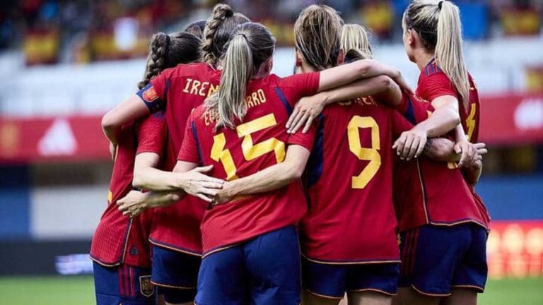 Vicente Barrera asistirá a la final del Mundial de fútbol femenino para apoyar a las jugadoras valencianas