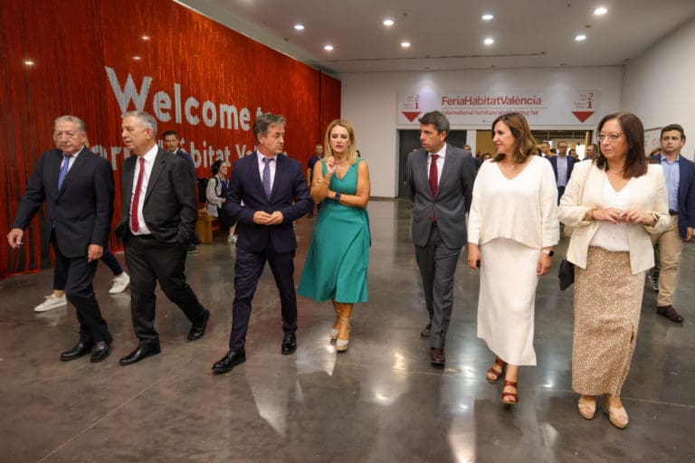 La Generalitat y el Ayuntamiento se comprometen a ‘impulsar y revitalizar’ Feria Valencia