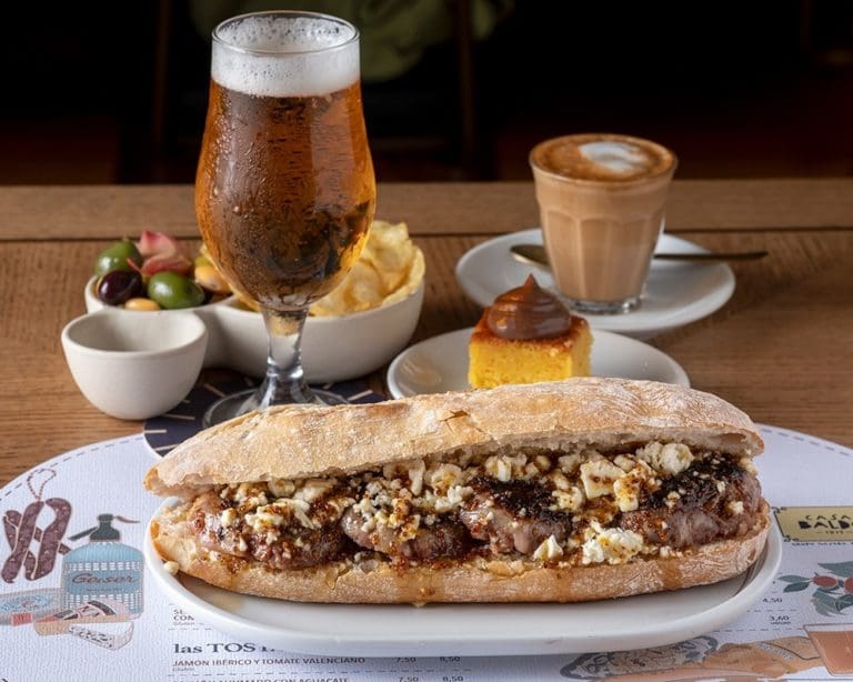 Más de 70 restaurantes de la Comunitat reivindican la cultura de ‘l’esmorzar’