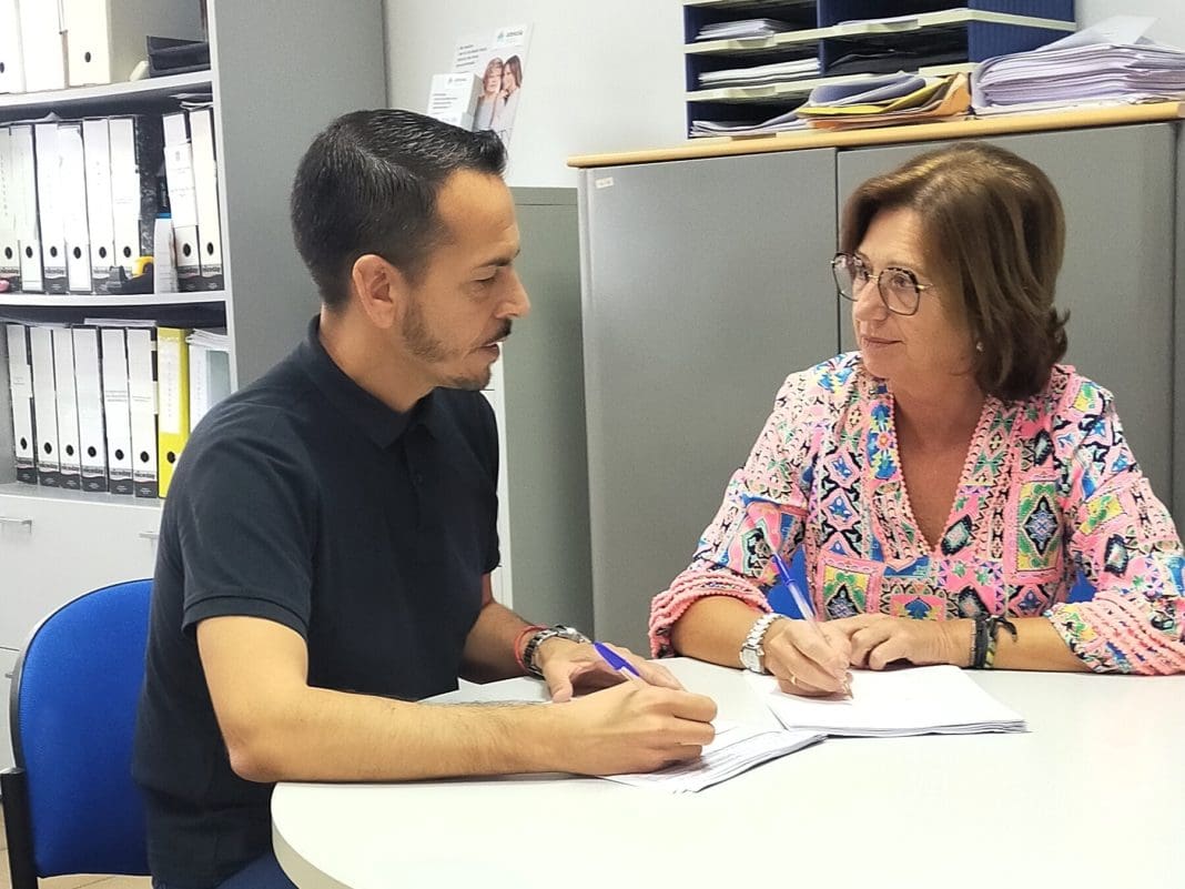 Foto Concejal y técnico dependencia