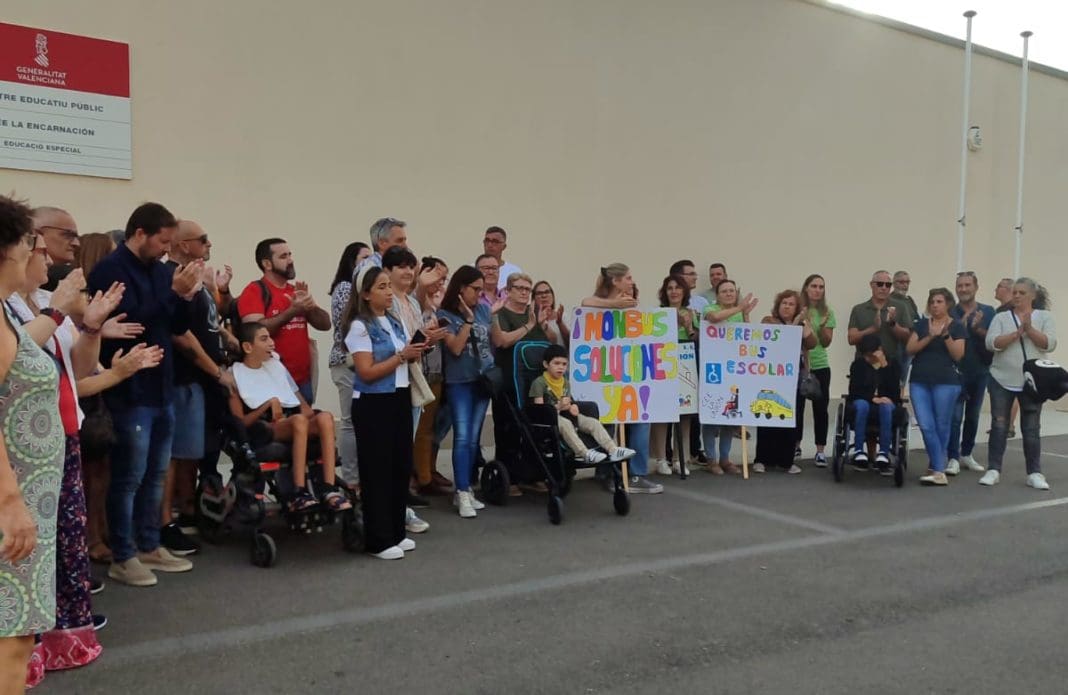 Uno de los momentos de la concentración en el CEE La Encarnación de Torrent