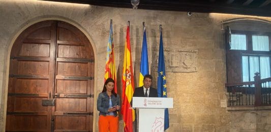 Uno de los momentos de la presentación de las medidas fiscales/ VSM