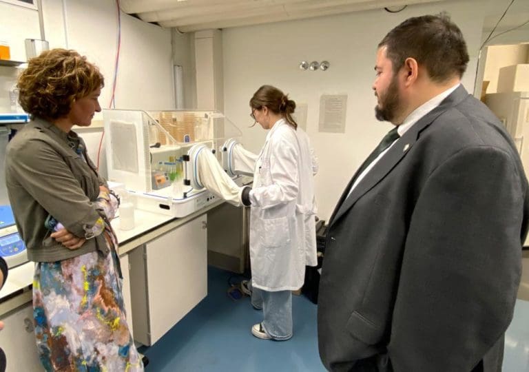 La Generalitat garantiza que mantendrá la identificación de restos hallados en exhumaciones