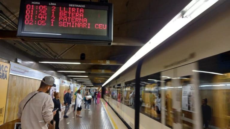 Metrovalencia ofrecerá servicio nocturno durante cuatro días por el puente de diciembre