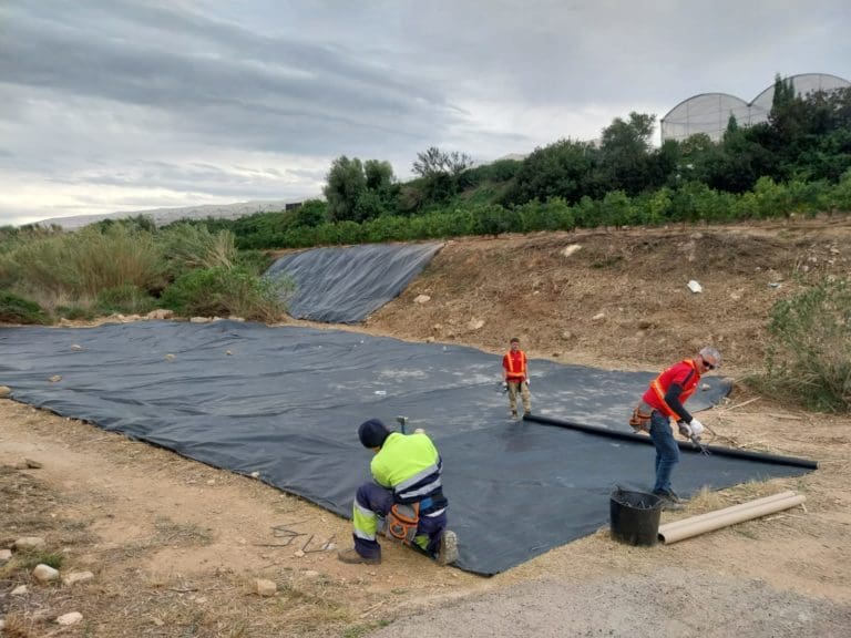 Torrent completa una nueva fase de la restauración ambiental del barranc de L’Horteta