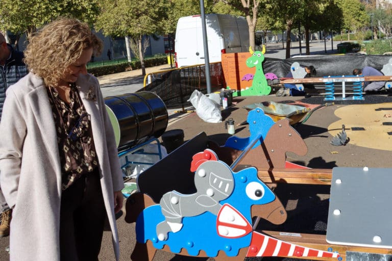 Torrent impulsa la renovación y ampliación de parques infantiles