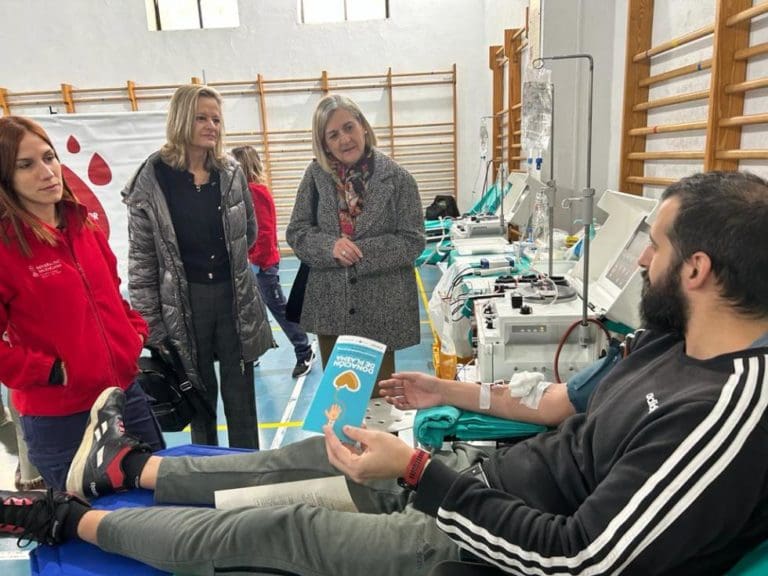 Casi 600 vecinos de València donan sangre este sábado en una jornada solidaria