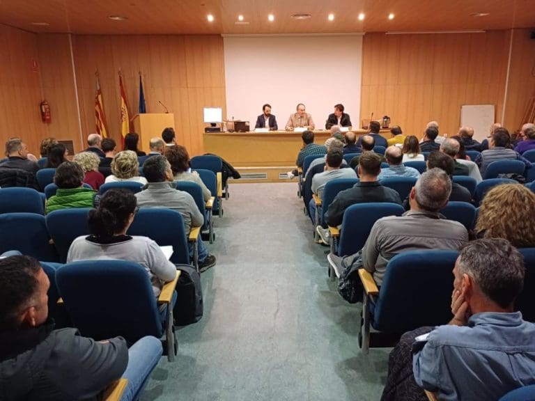 Agricultura apoyará al sector agrario ‘para que supere con éxito el reto de la implantación del cuaderno digital’