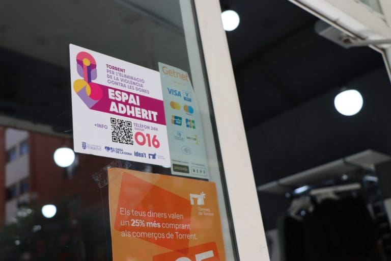 Aumentan los establecimientos de Torrent adheridos a la campaña para la eliminación de la violencia contra las mujeres