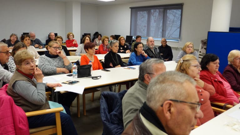 El Ayuntamiento de Torrent impulsa la inclusión digital de las Personas Mayores