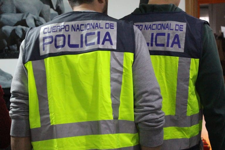 Detenido un hombre en València acusado de dar una paliza a su novia en un hotel de Pedreguer