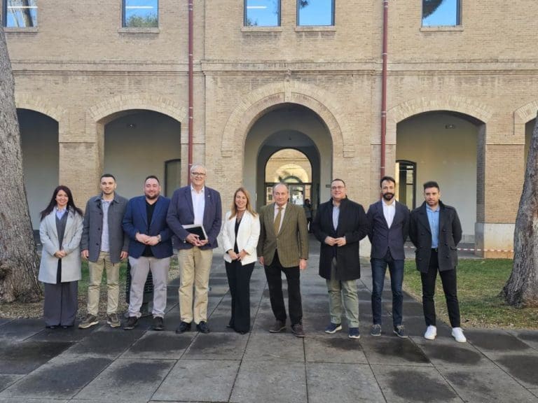 Aguirre muestra su ‘máxima colaboración’ a la FVMP para llevar a cabo ‘acciones coordinadas’ en beneficio del sector primario valenciano