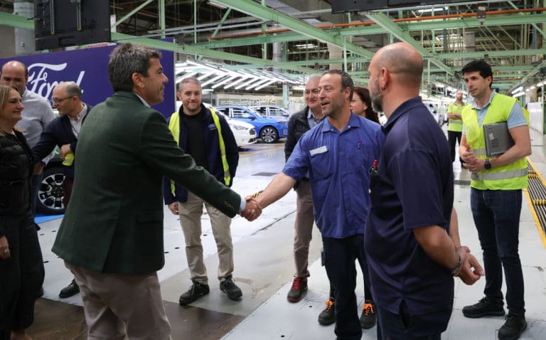 Mazón reitera el compromiso del Consell con la industria de la automoción valenciana