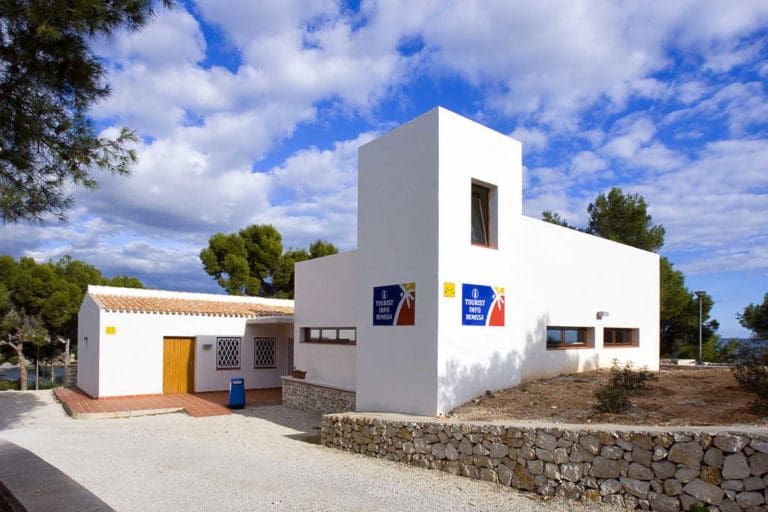 El servicio de Tourist Info de la Generalitat se refuerza esta Semana Santa con 23 oficinas y puntos de atención al visitante adicionales