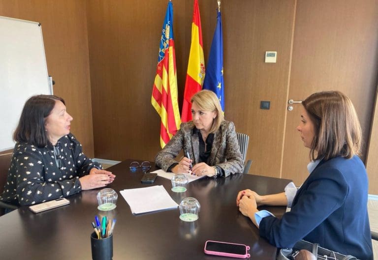 La Generalitat convoca ayudas por 605.000 euros destinadas a programas que mejoren el bienestar de las familias