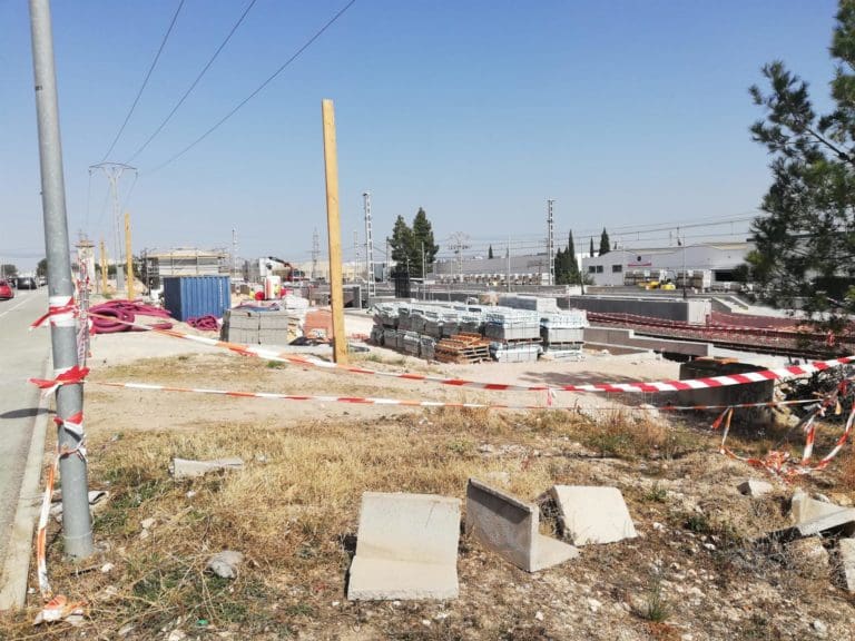 Vecinos y ecologistas piden a FGV que las obras de la L2 sirvan para implantar frecuencias de 12 minutos