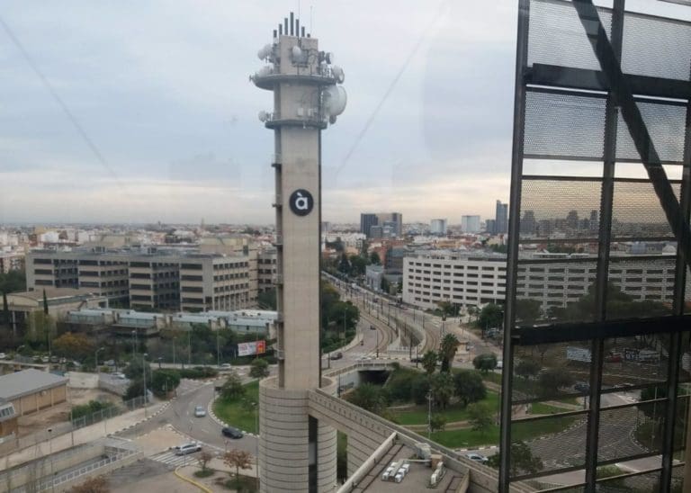 CCOO considera ‘injustificado’ suspender los procesos selectivos en À Punt y no descarta acciones judiciales