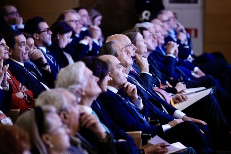 La visión positiva de los españoles sobre los empresarios se mantiene en el 77% por segundo año consecutivo