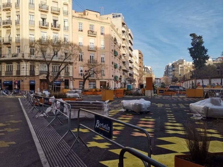 Catalá dice que no hay órdenes para dejar de multar en Petxina y aboga por una señalética más fácil