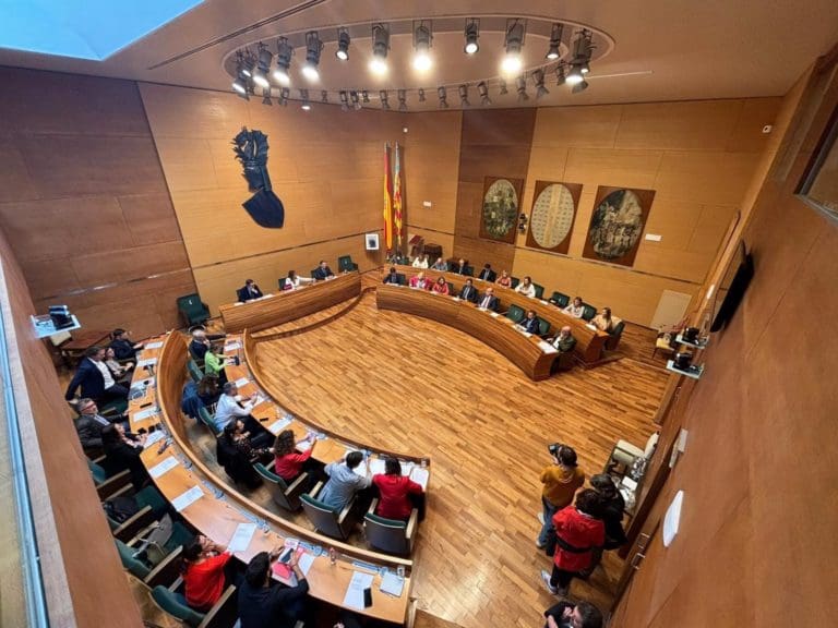 PSPV y Compromís advierten del ‘tirón de orejas’ de la AIReF a Catalá y del riesgo para invesiones y déficit