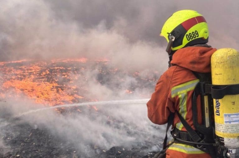 Medio Ambiente suspende de manera cautelar la autorización de la planta de reciclaje de Requena e impone medidas a la empresa