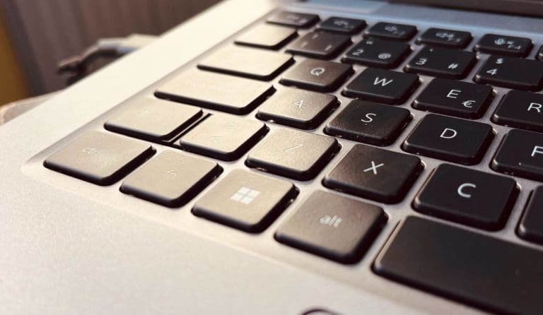 La Generalitat emitirá gratis certificados digitales telemáticos para facilitar gestiones a los afectados