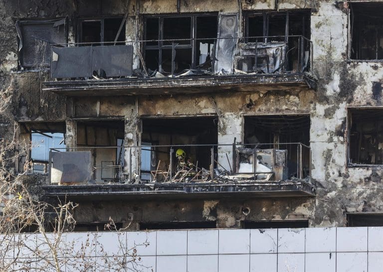 Un total de 92 familias afectadas por el incendio de Campanar permanecen realojadas en Safranar