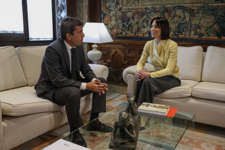 Mazón ofrece Morant ‘desbloquear’ las instituciones valencianas y destaca la ‘etapa de diálogo’ que se ha abierto