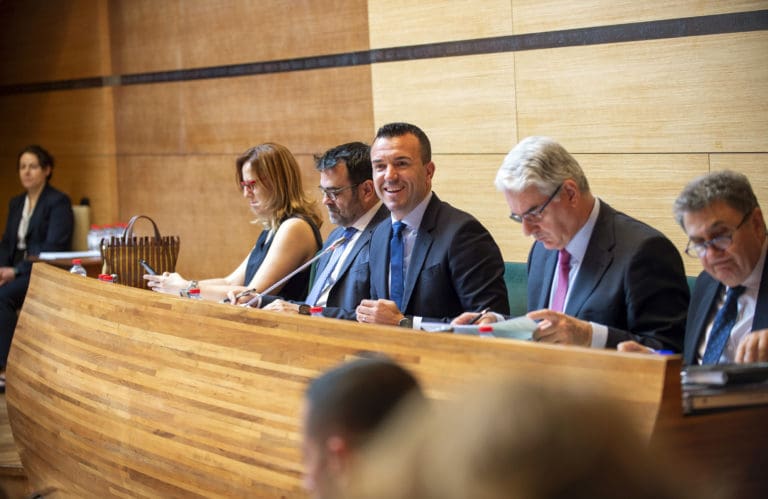 La Diputación reclama con el apoyo de PP y Vox restituir y dar continuidad al Premio Nacional de Tauromaquia