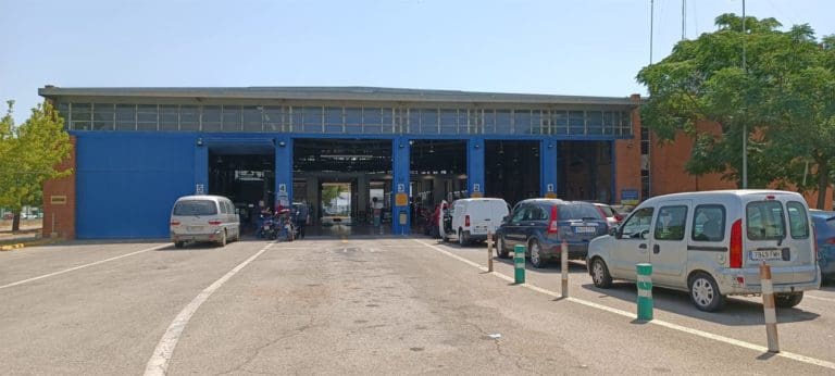 Riba-roja avisa que llevarse la ITV de la localidad ‘va en detrimento de una zona eminentemente logística’