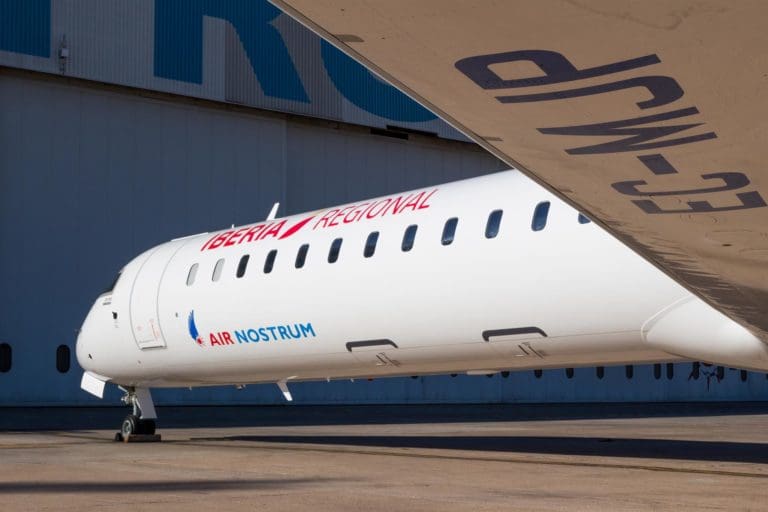 Air Nostrum busca en València tripulantes de cabina de pasajeros